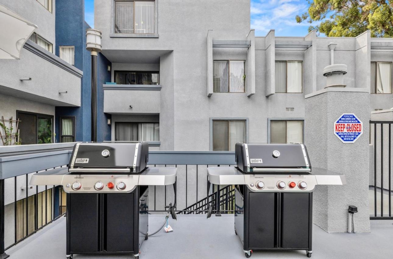 Elegant Hollywood Retreat - Spacious 2Br 2Ba Condo With Resort-Style Amenities Los Angeles Exterior foto